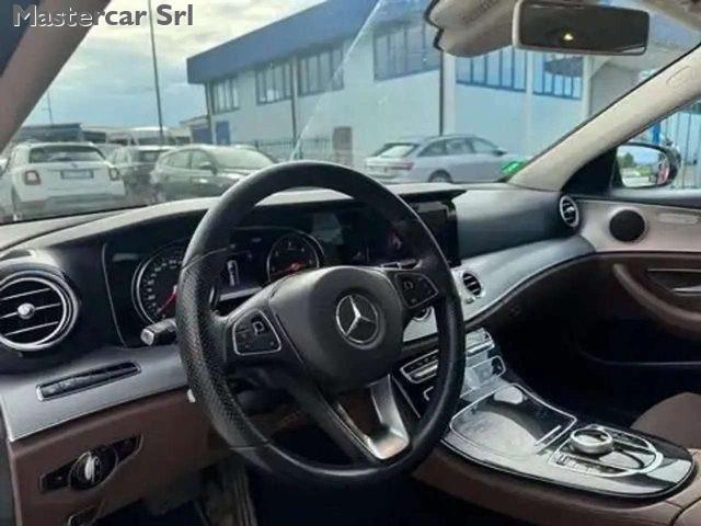 MERCEDES-BENZ E 220 d 194cv SW Sport auto Cruise Adattivo - FP040RE