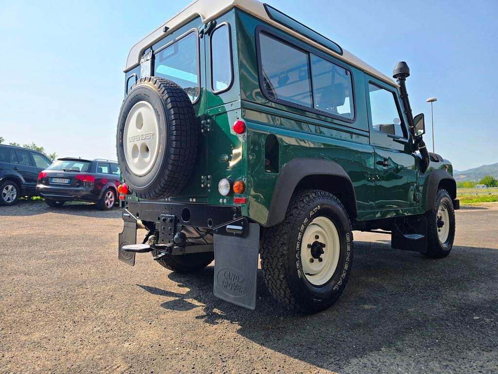 Land Rover Defender 90 2.5 Td5 Station Wagon E