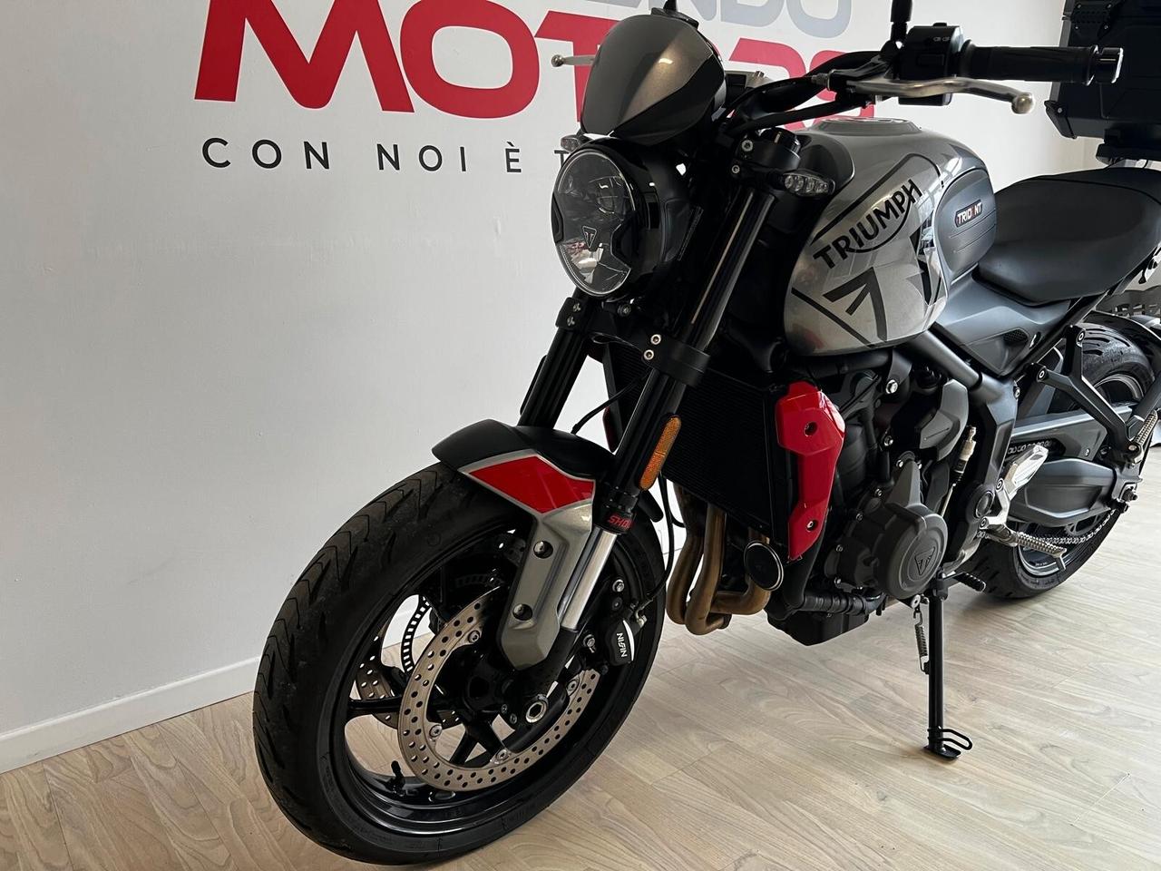 Triumph Trident 660