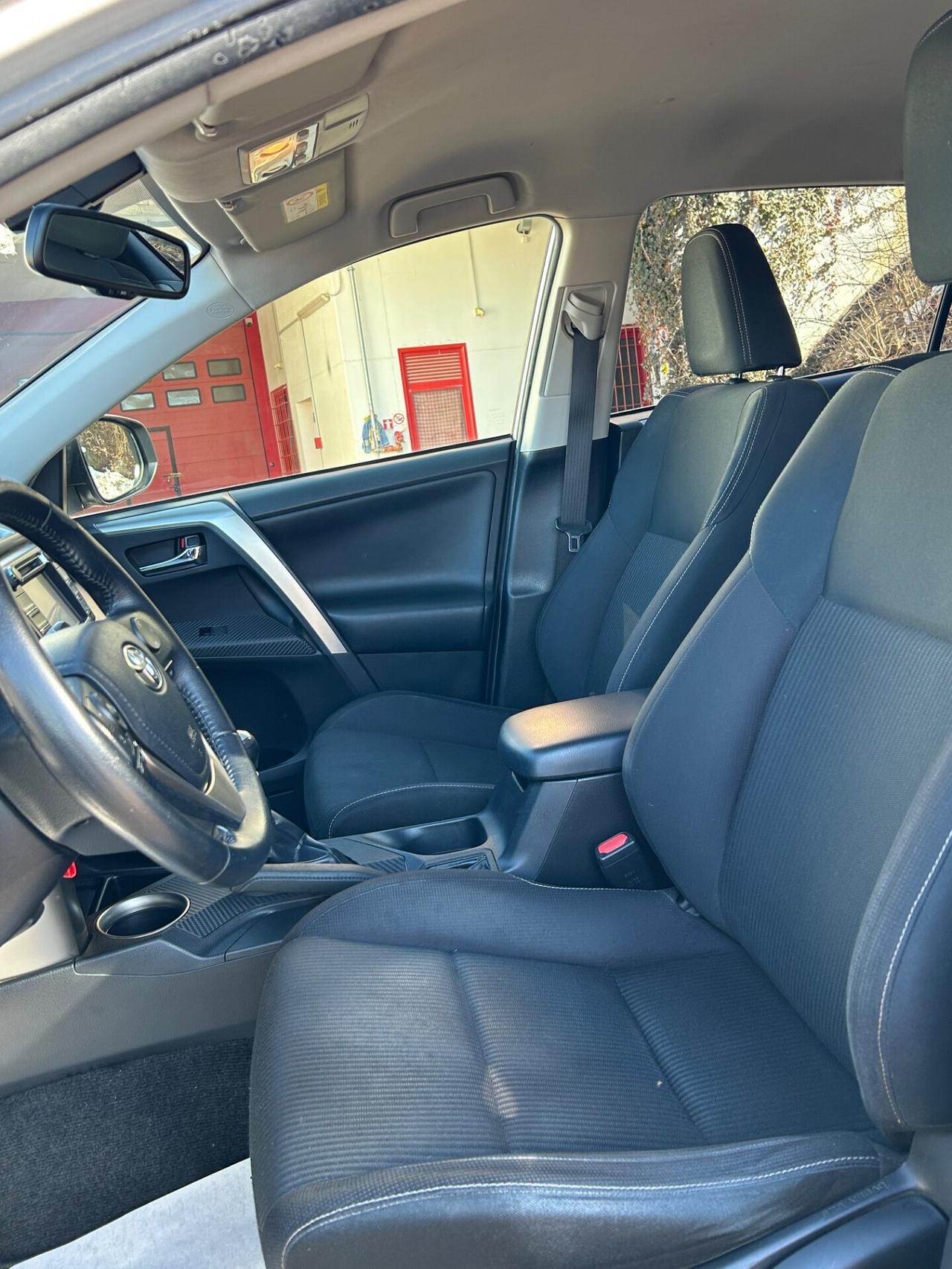 Toyota RAV 4 RAV4 2.2 D-4D 4WD Active