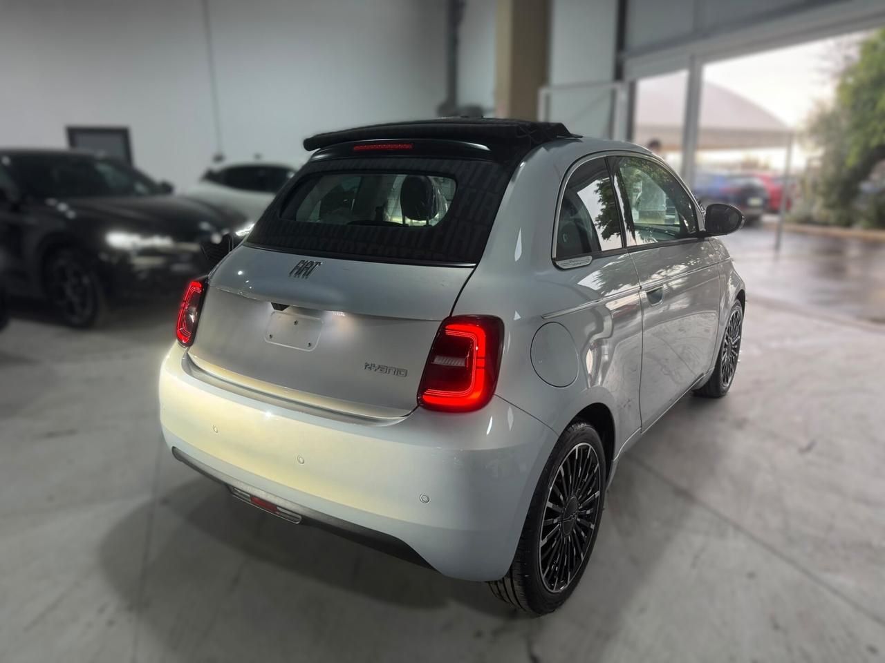 Fiat 500 C 1.0 Hybrid LA PRIMA