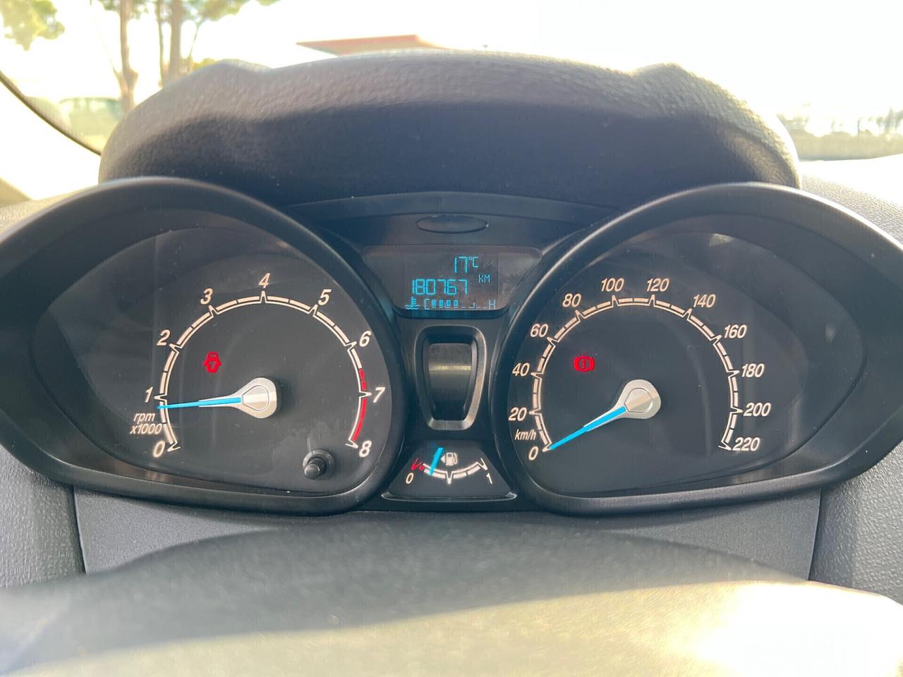 Ford Fiesta 1.4 5p. Bz.- GPL Titanium - 2013