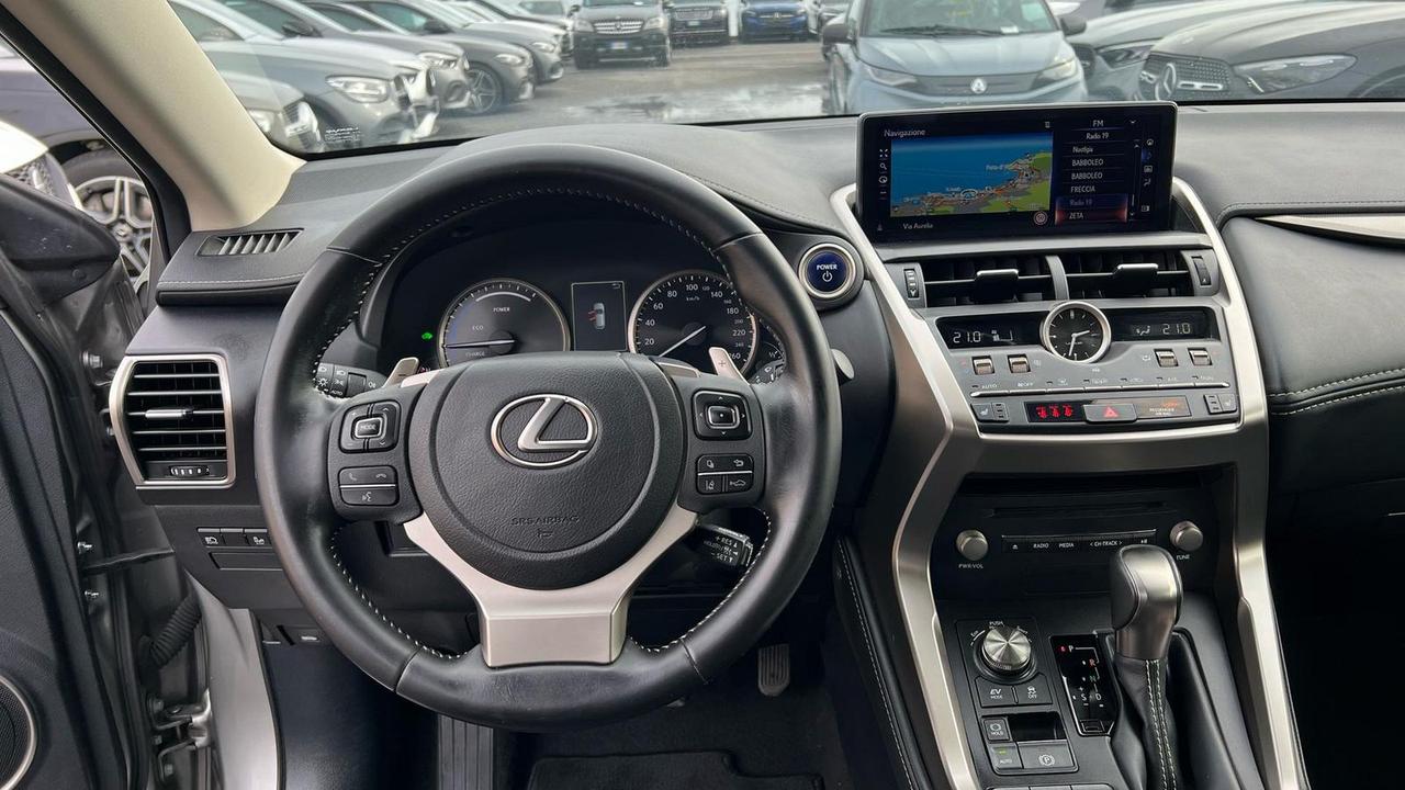 LEXUS NX 300h 2.5 Premium 4wd cvt