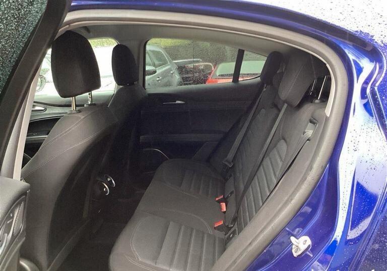 Alfa Romeo Stelvio 2.2 Turbodiesel 160 CV AT8 RWD Business 2021