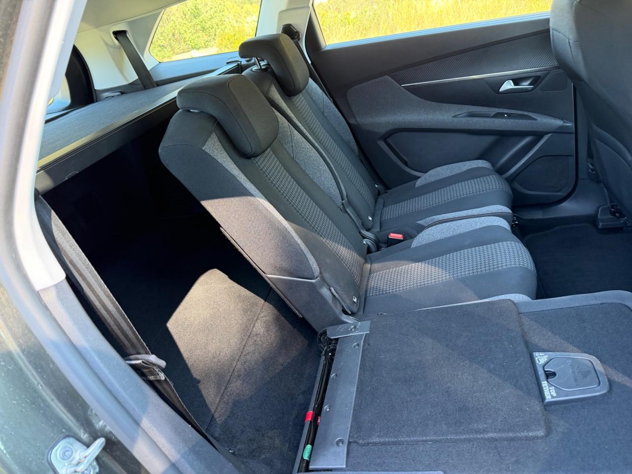 Peugeot 5008 BlueHDi 130 S&S EAT8 Business