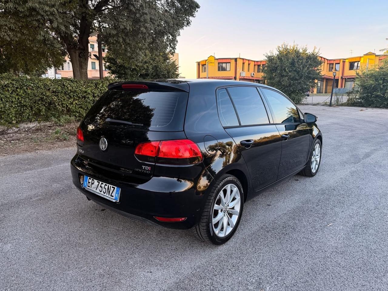 Volkswagen Golf 1.6 TDI DPF Trendline