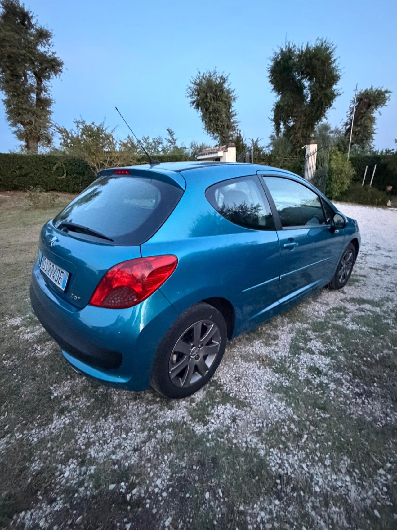 Peugeot 207 1.6 HDi 90CV 5p. XS