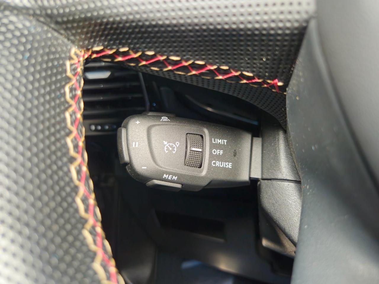 DS DS7 Crossback 1.5 bluehdi Performance Line+ 130cv auto