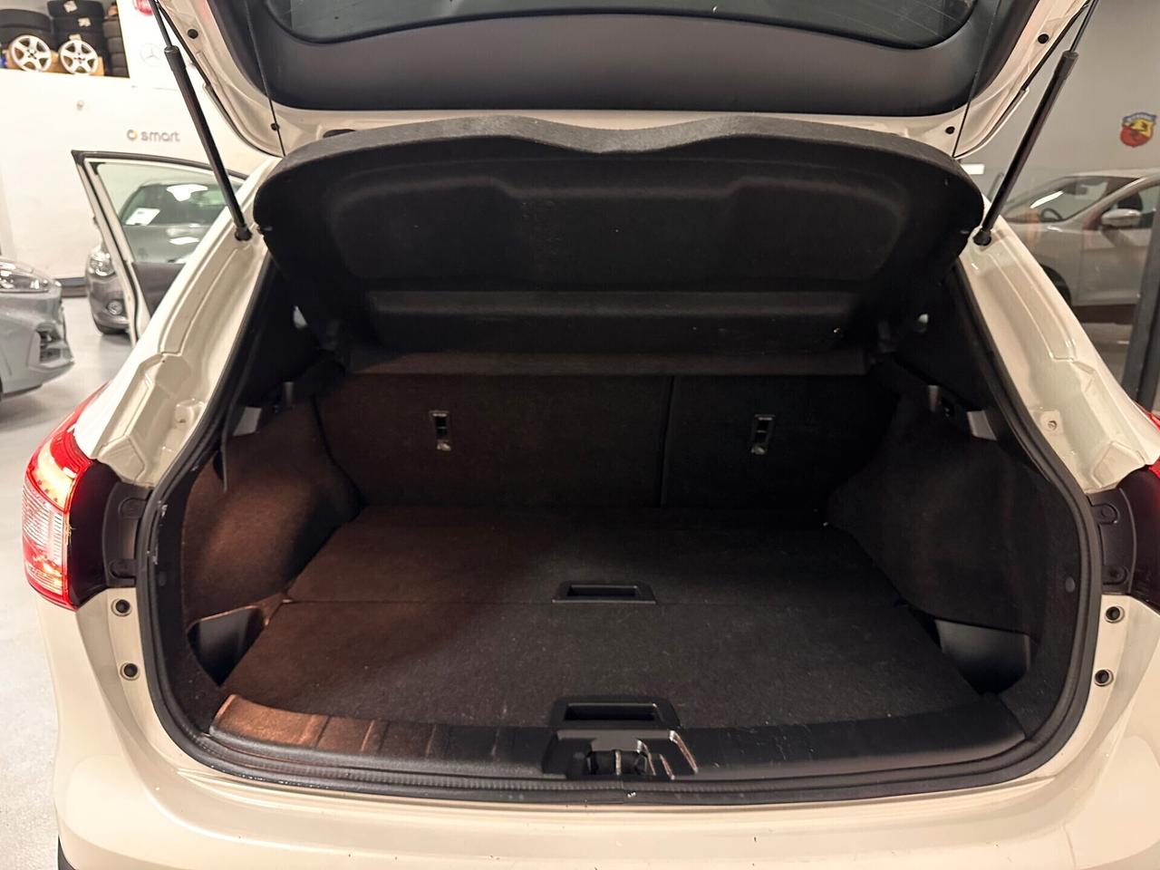 NISSAN QASHQAI 1.5 DCI .