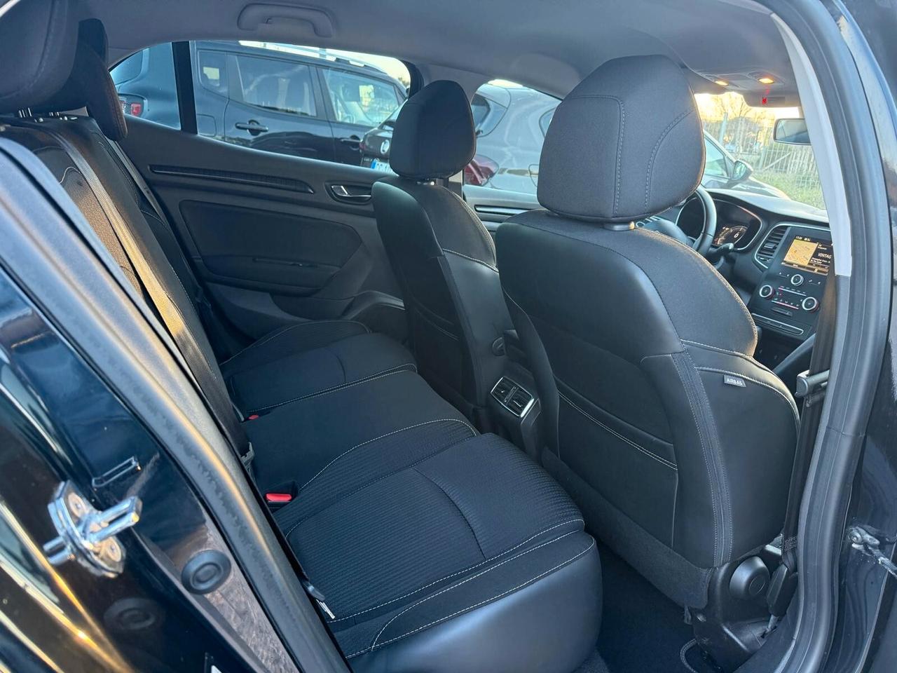 Renault Megane Mégane dCi 8V 110 CV EDC Energy Intens