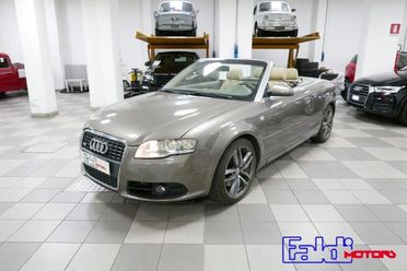 AUDI A4 Cabriolet 2.0 16V TFSI multitronic QUATTRO S Line