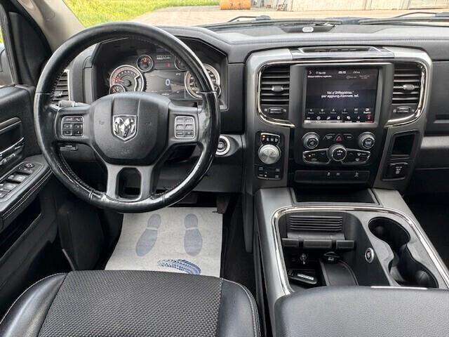 DODGE RAM 1500 SPORT RT CREW CAB 4x4 5.7L V8