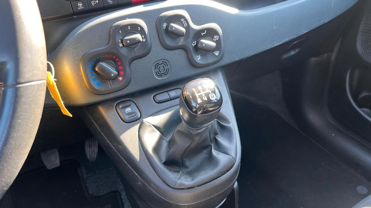 Fiat Panda 1.2 Easy NEOPATENTATI-UNICO PROPRIETARIO