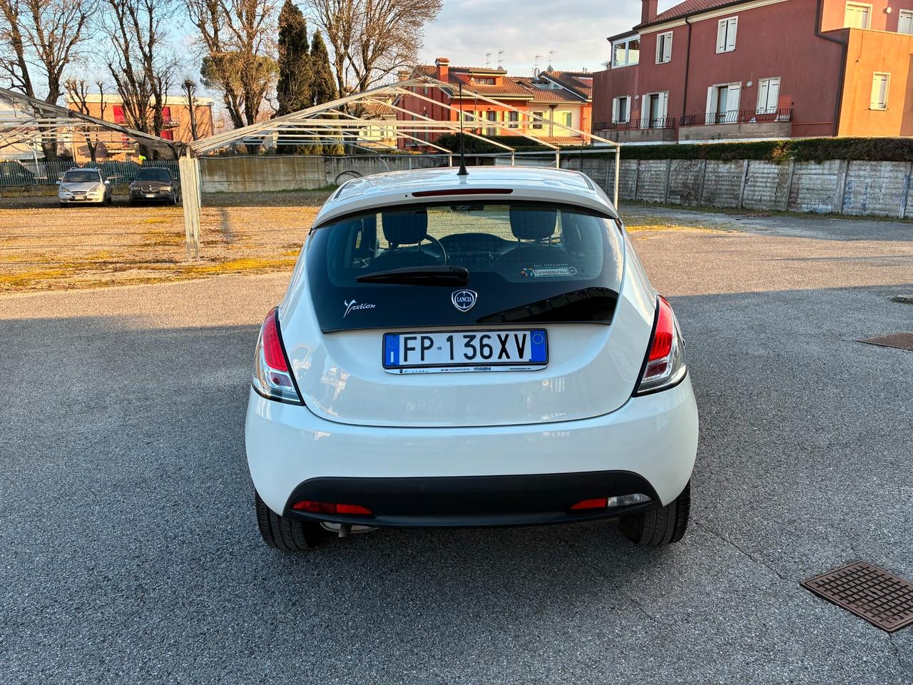 Lancia Ypsilon 1.2 69 CV 5 porte Elefantino