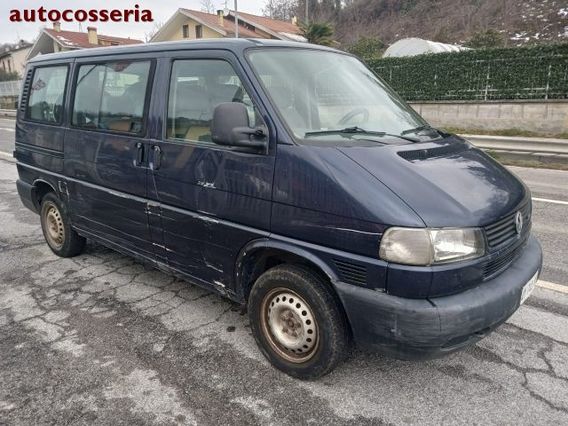 VOLKSWAGEN Caravelle 2.5 TDI 9 posti