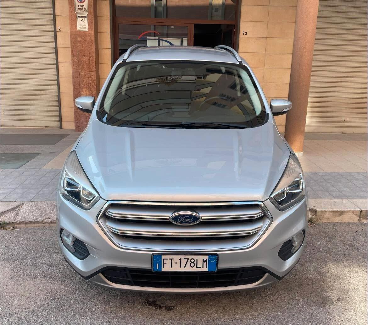 Ford Kuga 2.0 TDCI 120 CV S&S 2WD Powershift TITANIUM