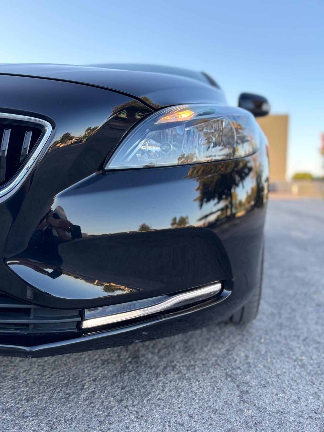 Volvo V40 D2 Geartronic Business Plus
