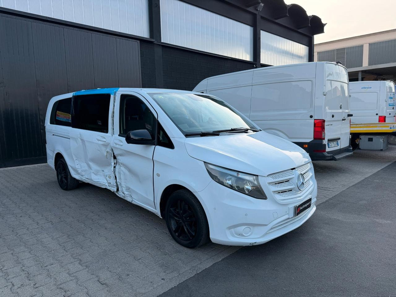 Mercedes-benz Vito 2.2 Extra-Long 9 POSTI ! INCIDENTATO START OK !