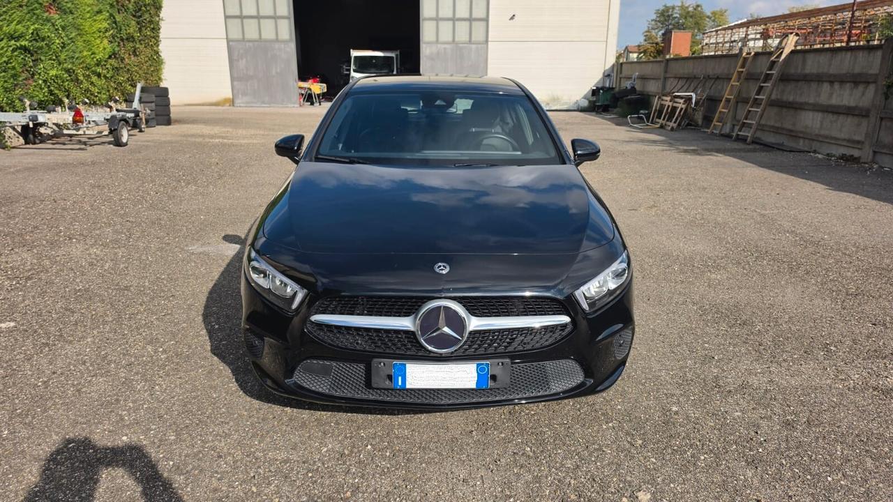 Mercedes-benz A 180 d Automatic Premium