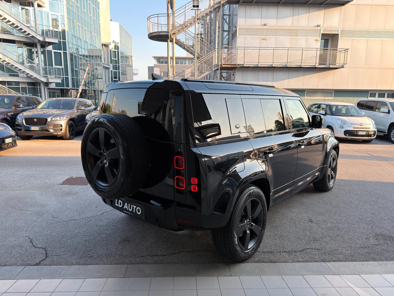 Land Rover Defender 110 3.0D I6 200 CV AWD SE N1 AUTOCARRO