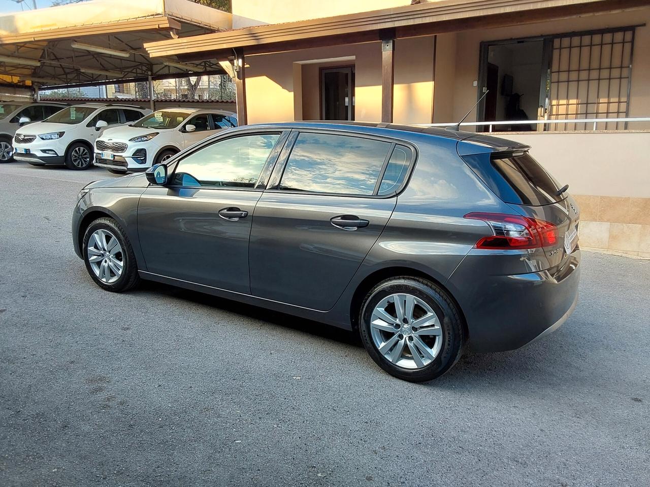 Peugeot 308 1.5 BlueHDi 130 Cv Business