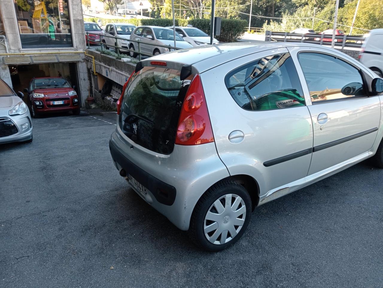 Peugeot 107 1.0 68CV 5p. AUTOMATICA OK neopatentati