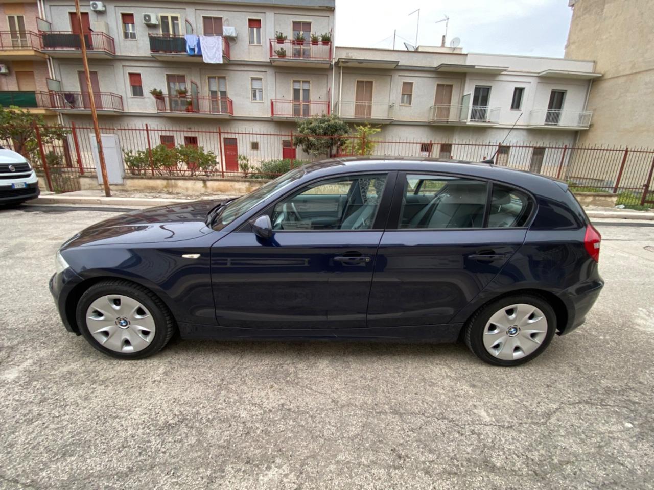 Bmw 116 116i cat 5 porte Attiva