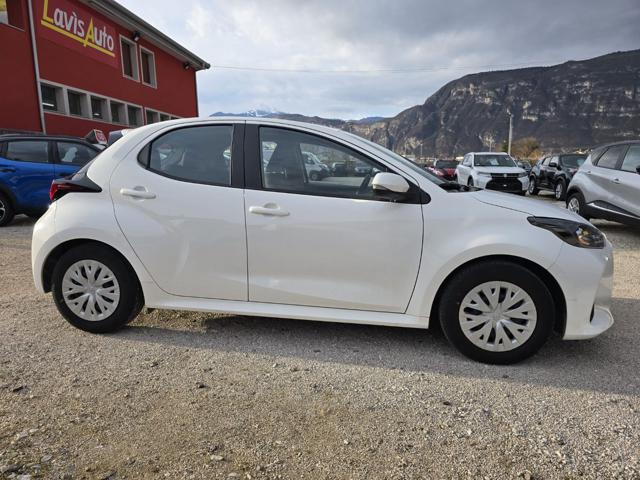 TOYOTA Yaris 1.5 Hybrid 5 porte Business