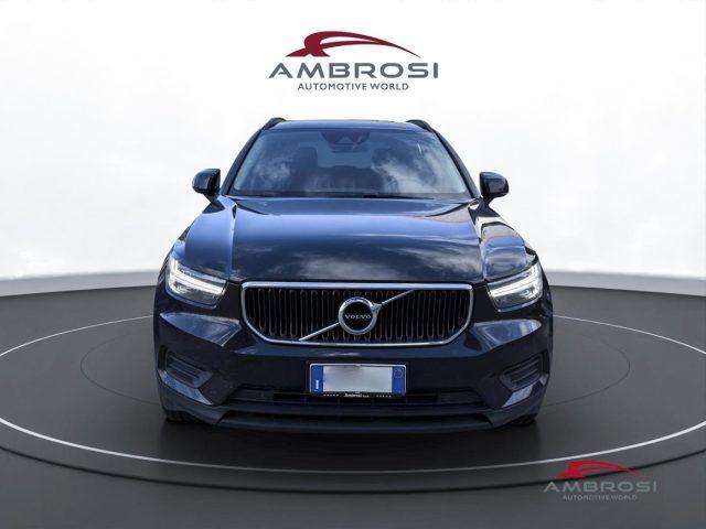 VOLVO XC40 T2 Geartronic Momentum Core