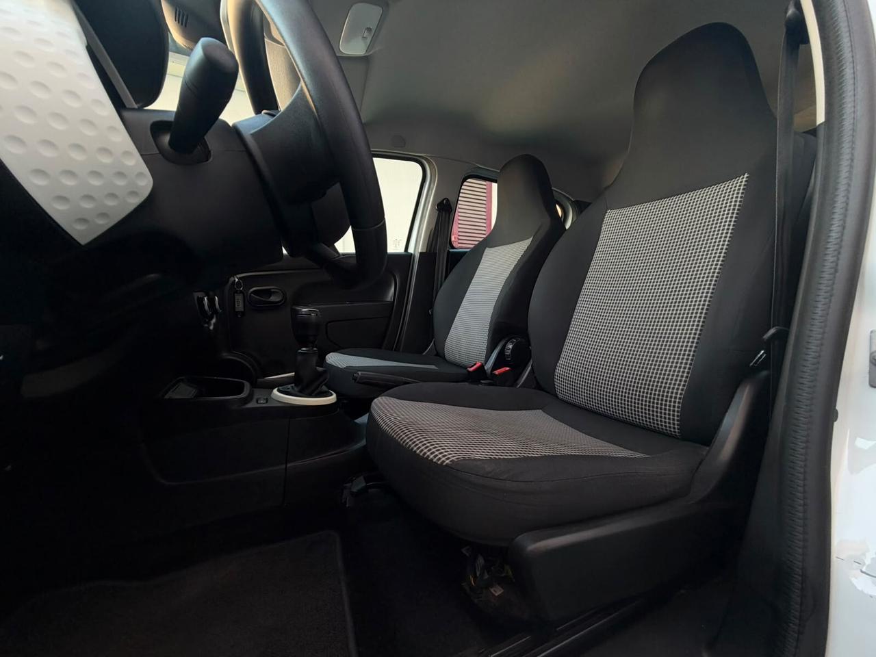 Renault Twingo 2020 1.0 SCe 65 CV Duel FULL LED LEGGI!