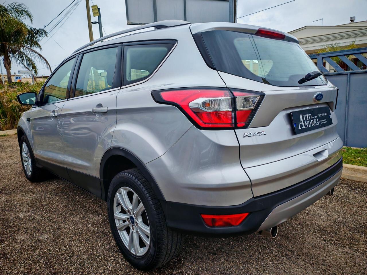 Ford Kuga 1.5 TDCI 120 CV 2WD Titanium 2018