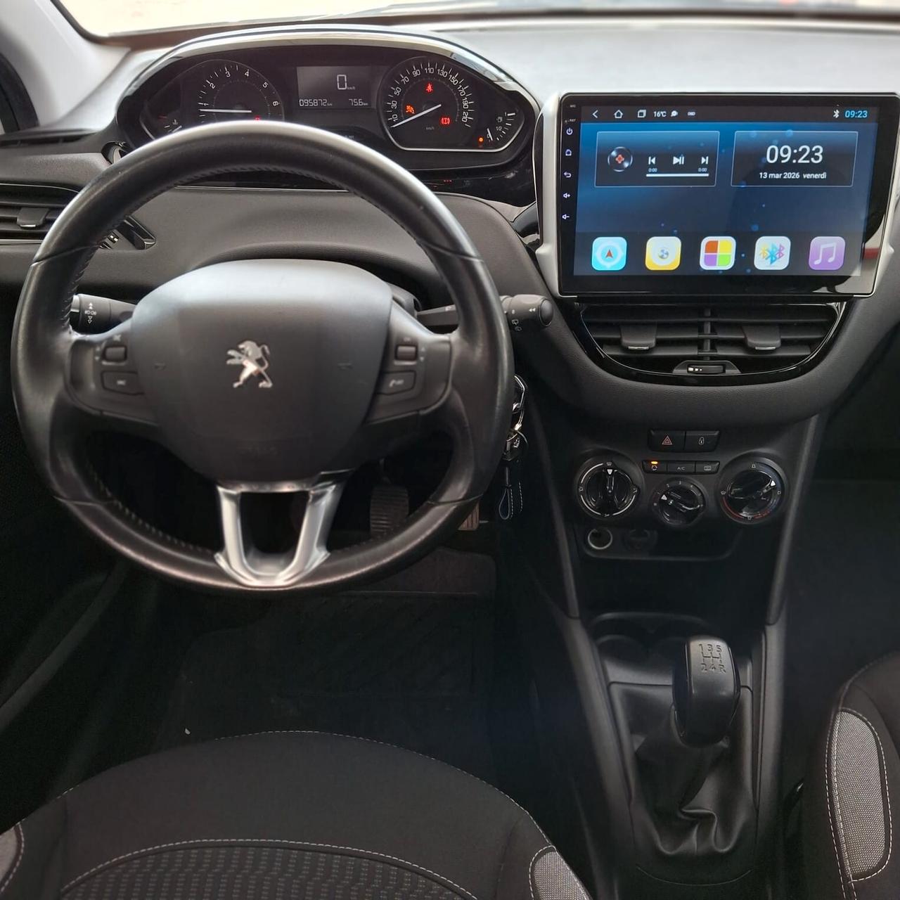 Peugeot 208 PureTech 82 5 porte Allure