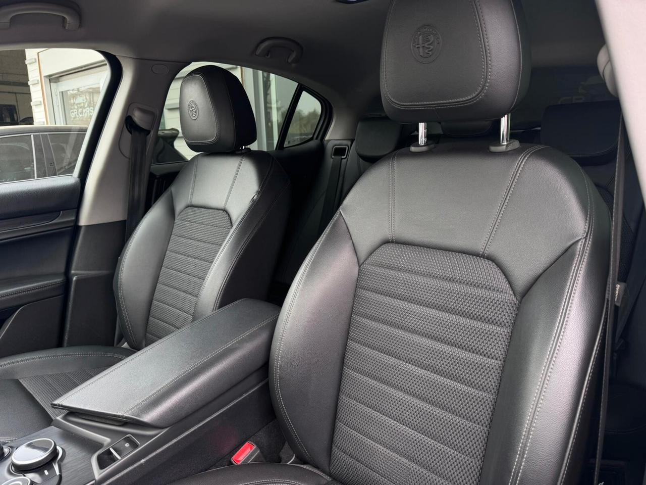 Alfa Romeo Stelvio 2.2 Turbodiesel 210 CV AT8 Q4 Super