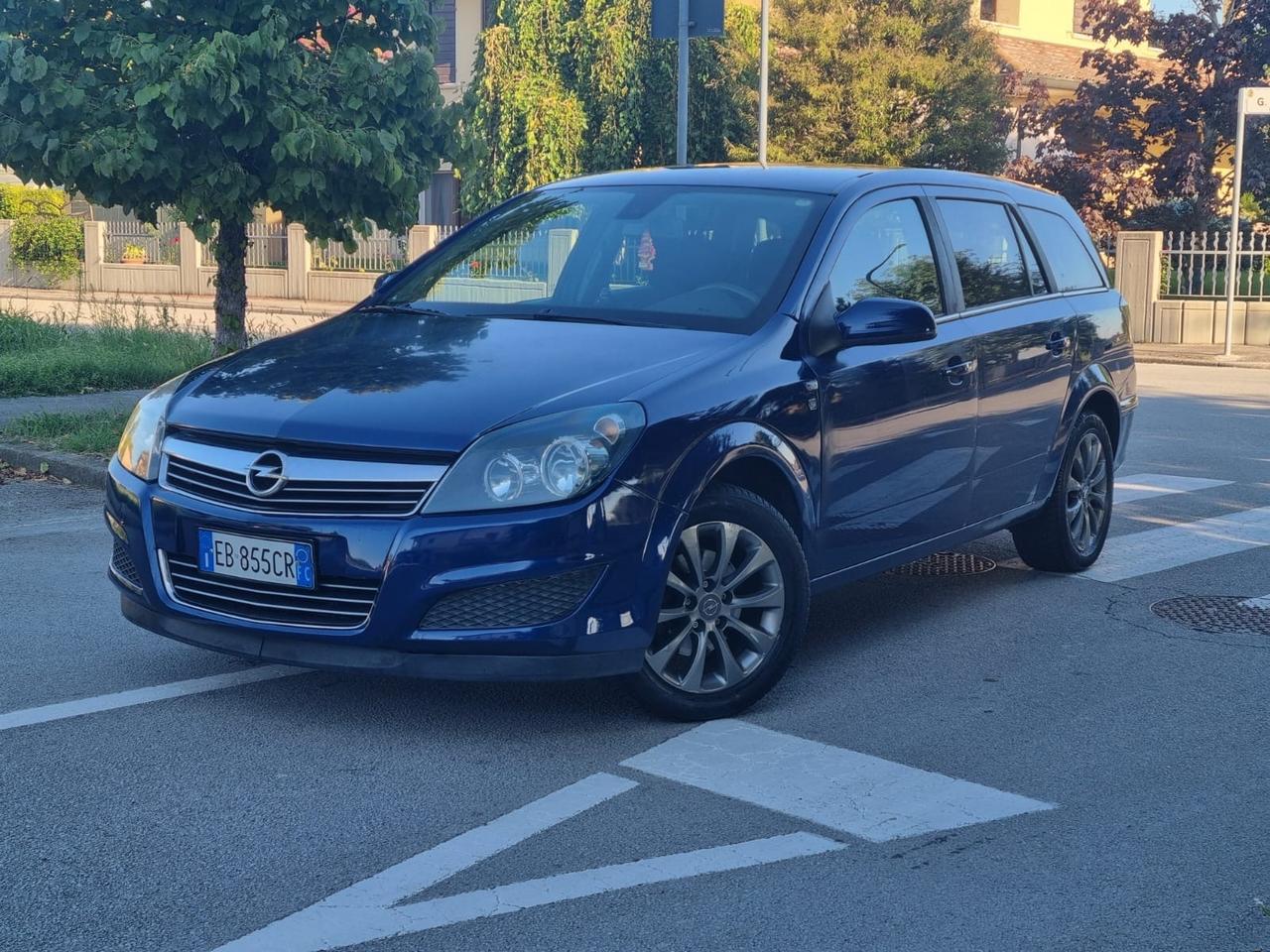 Opel Astra 1.6 16V GPL-TECH Station Wagon Edition