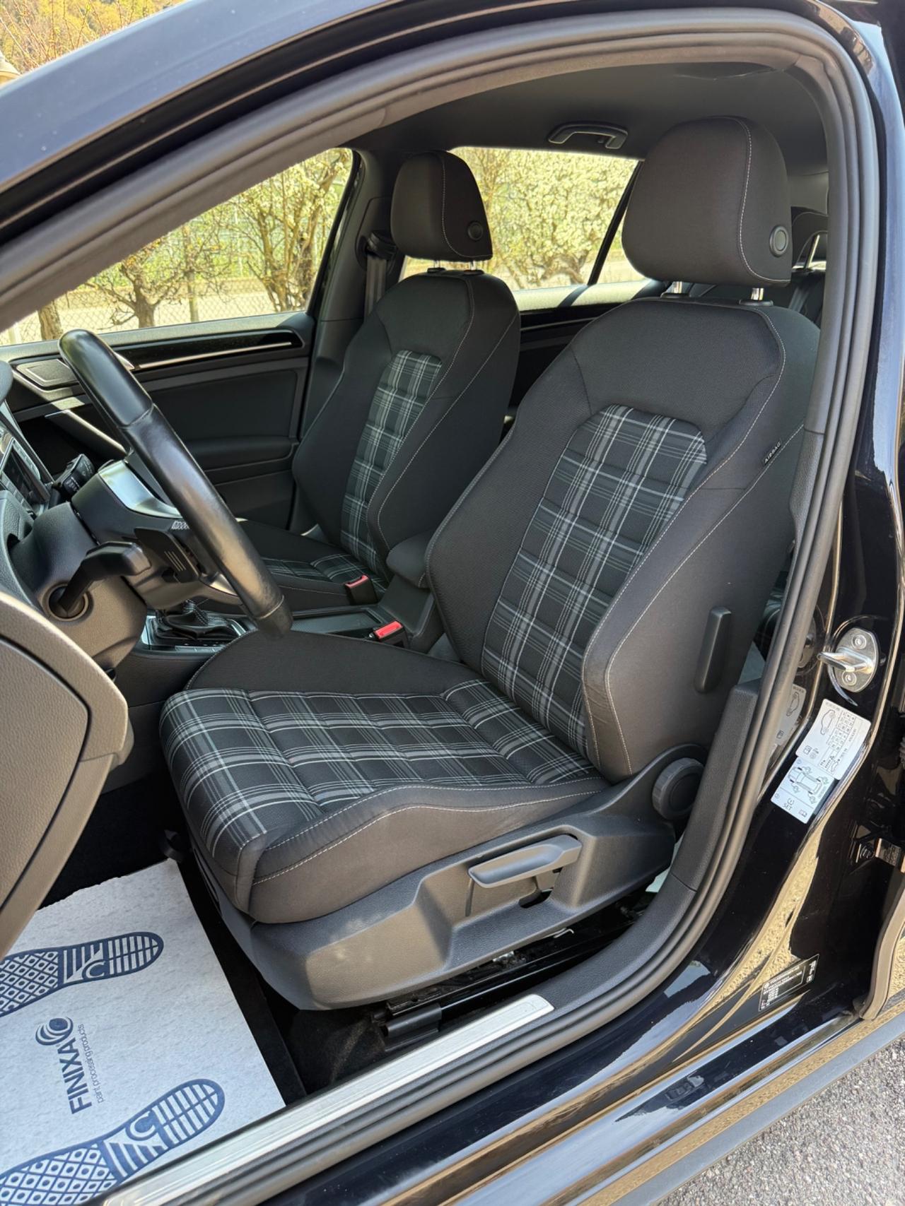 Volkswagen Cross Golf GTD 2.0 TDI DSG 5p. BlueMotion Technology