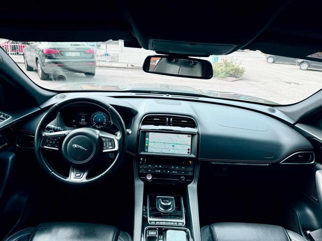 JAGUAR F-Pace 2.0 D 180 CV AWD aut. R-Sport