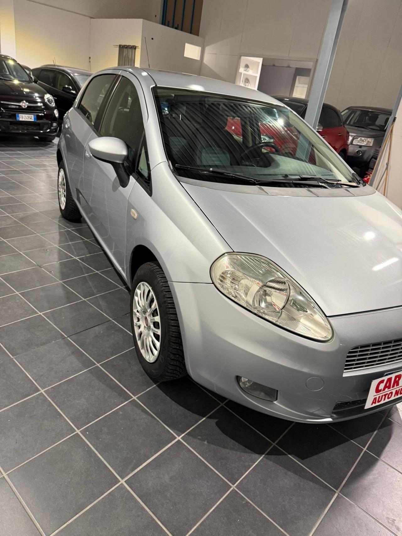 Fiat Grande Punto 1.4 -METANO-NEOPATENTATI