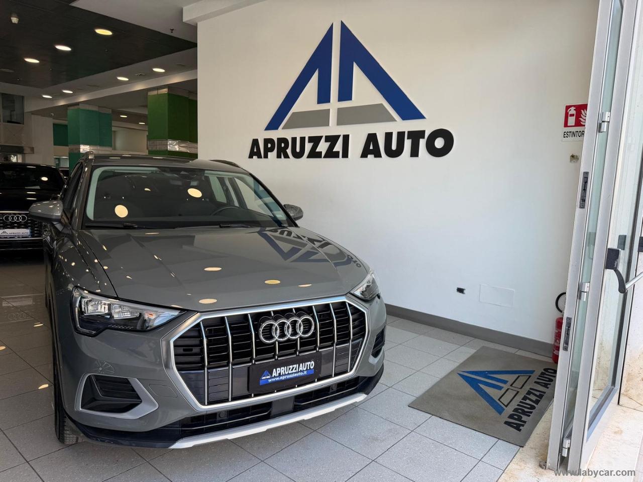AUDI Q3 35 TDI S tronic Business Advanced