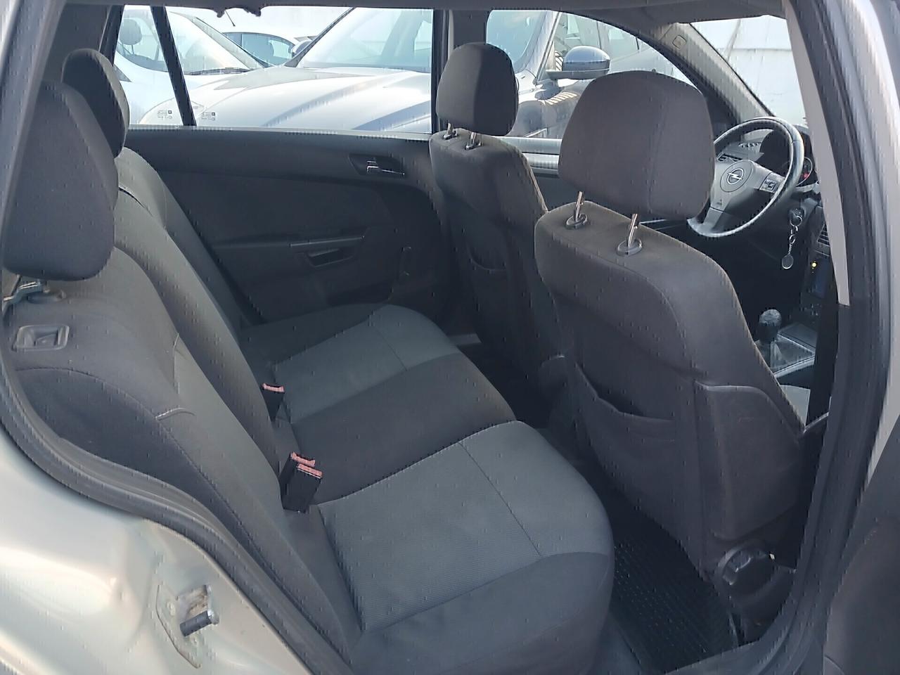 Opel Astra 1.3 CDTI Station Wagon Club