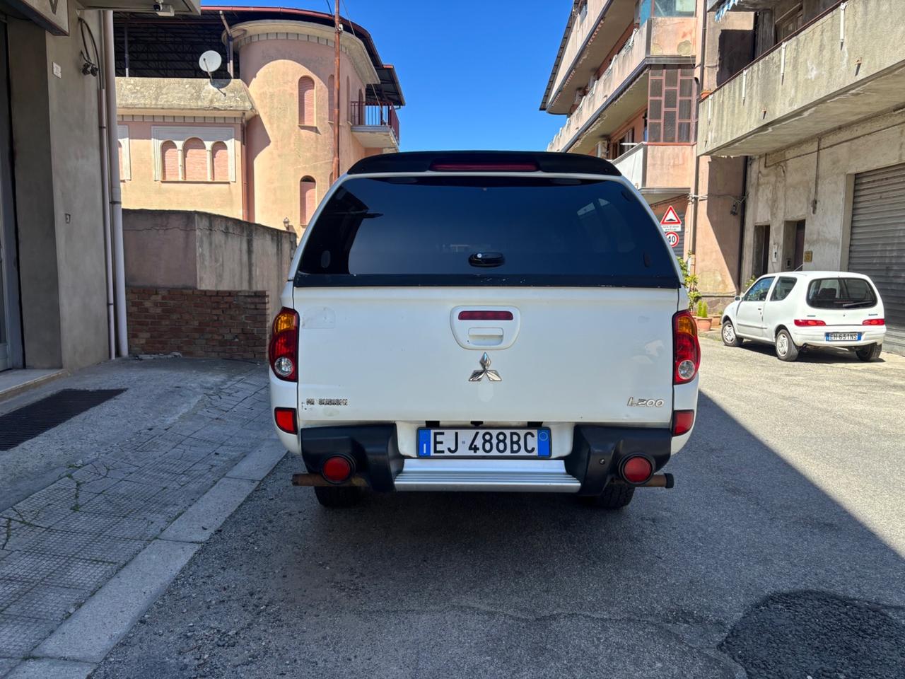 Mitsubishi L200 2.5 DI-D/136CV DC Invite Plus