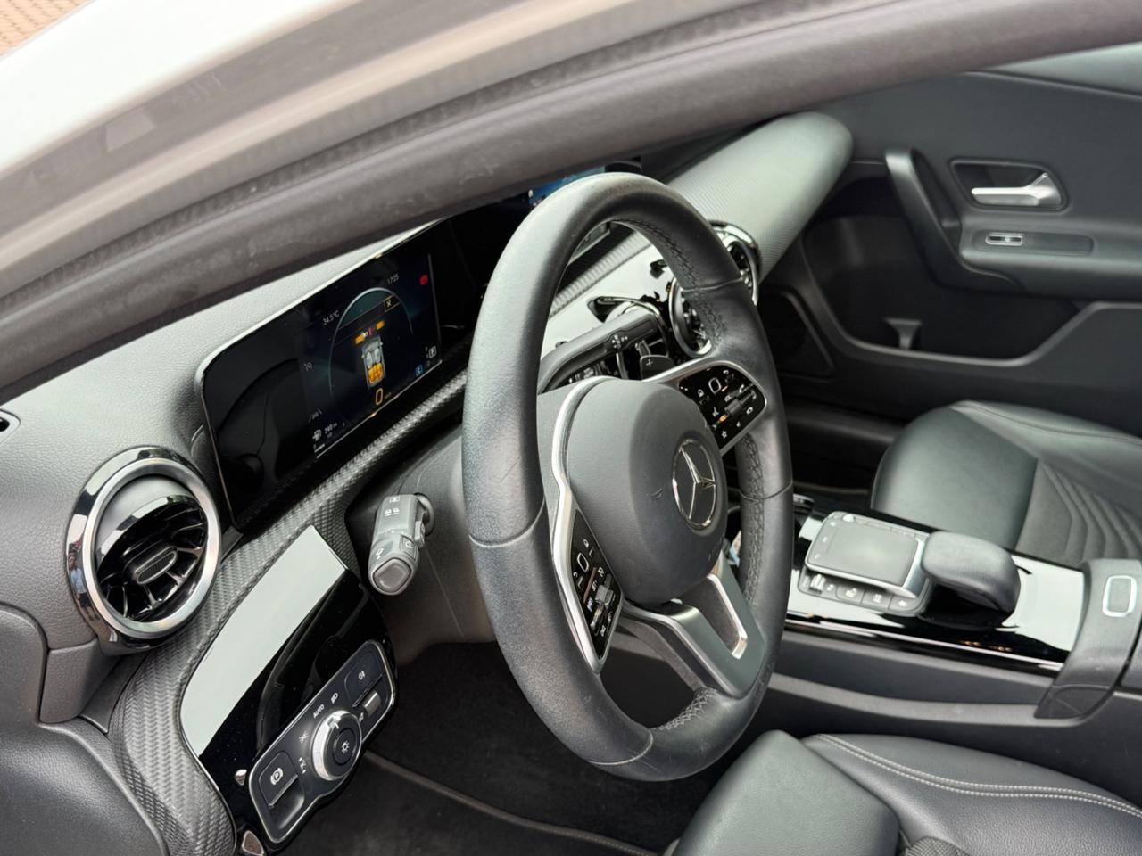 Mercedes-benz A 180 A 180 d Automatic Business Extra