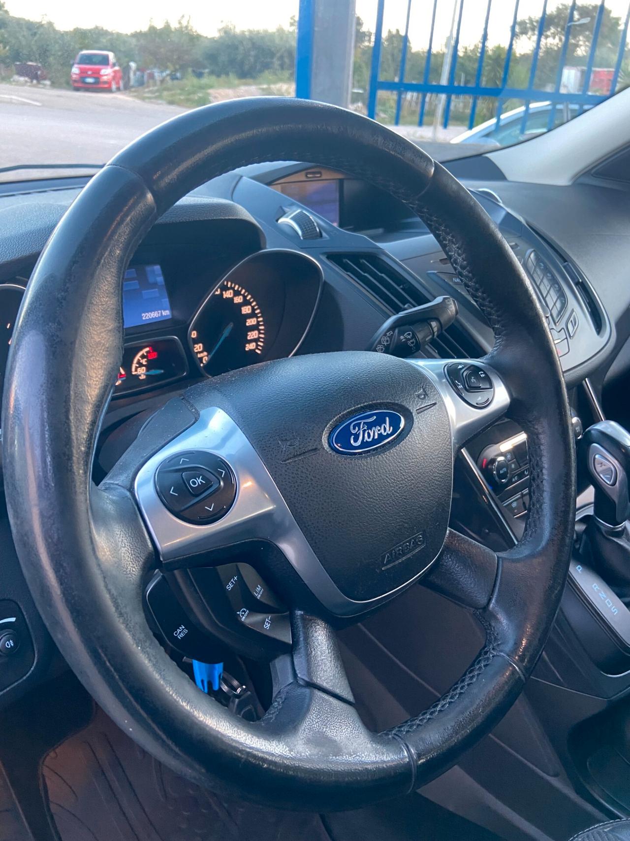 Ford Kuga 2.0 TDCI 4WD Titanium CAMBIO AUTOMATICO NUOVO