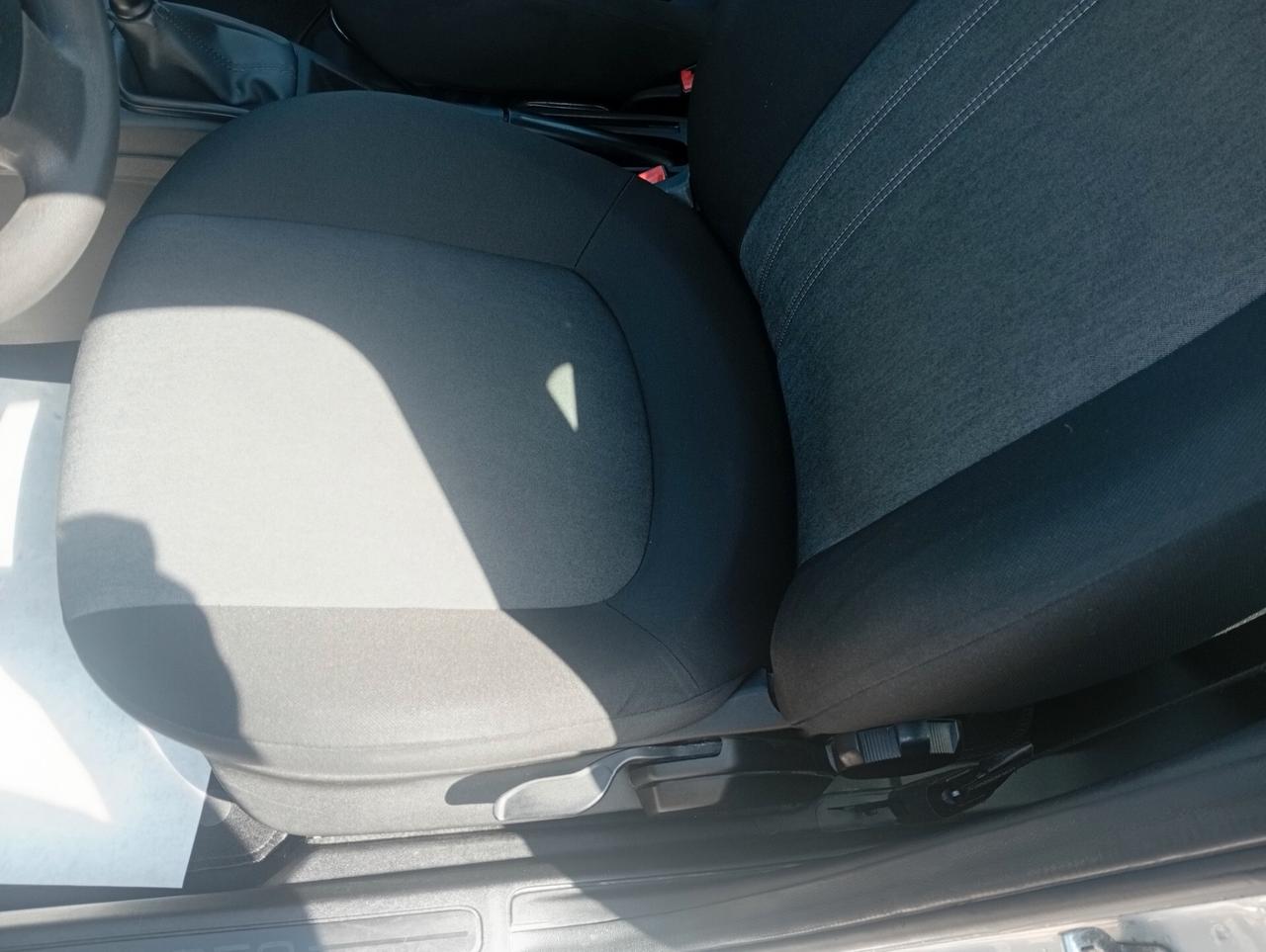 Fiat Punto 1.3 MJT II 75 CV 5 porte NEOPATENTATI OK