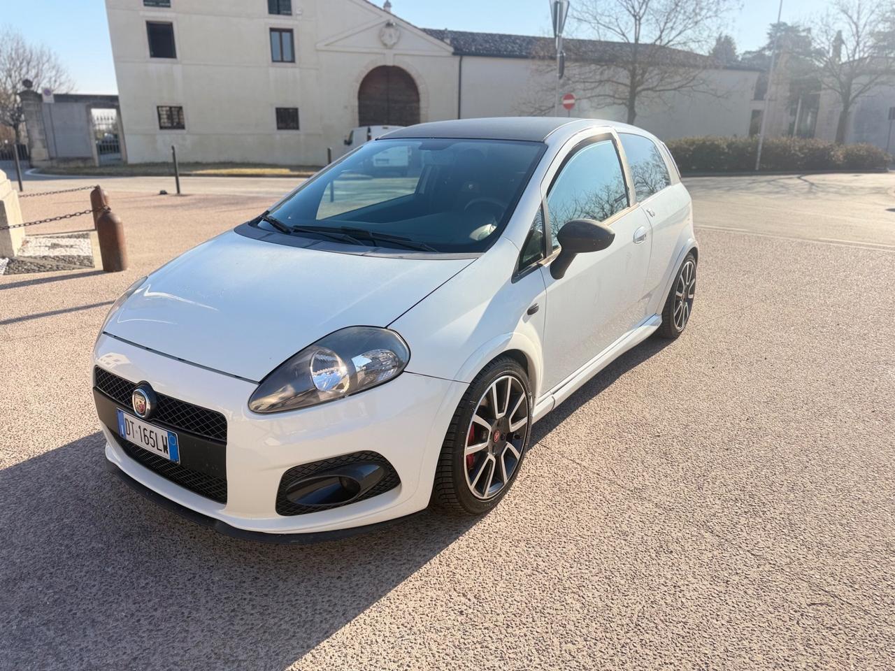 ABARTH GRANDE PUNTO 1.4t-JET €5000