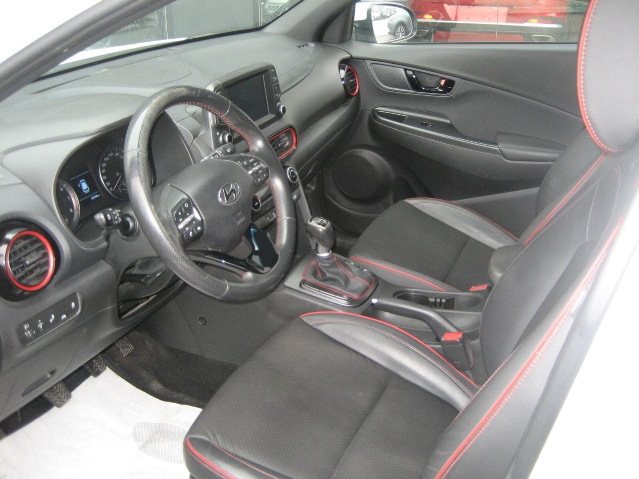 Hyundai Kona 1.0 T-GDI Xpossible