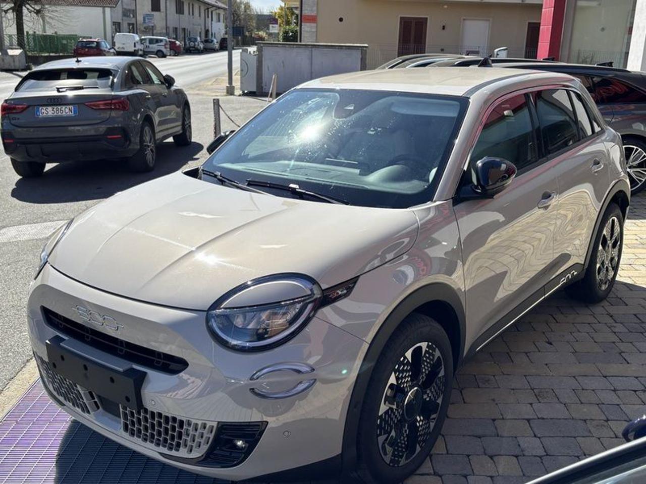 Fiat 600 Hybrid 110 CV DCT MHEV La Prima LED-CAM-18"