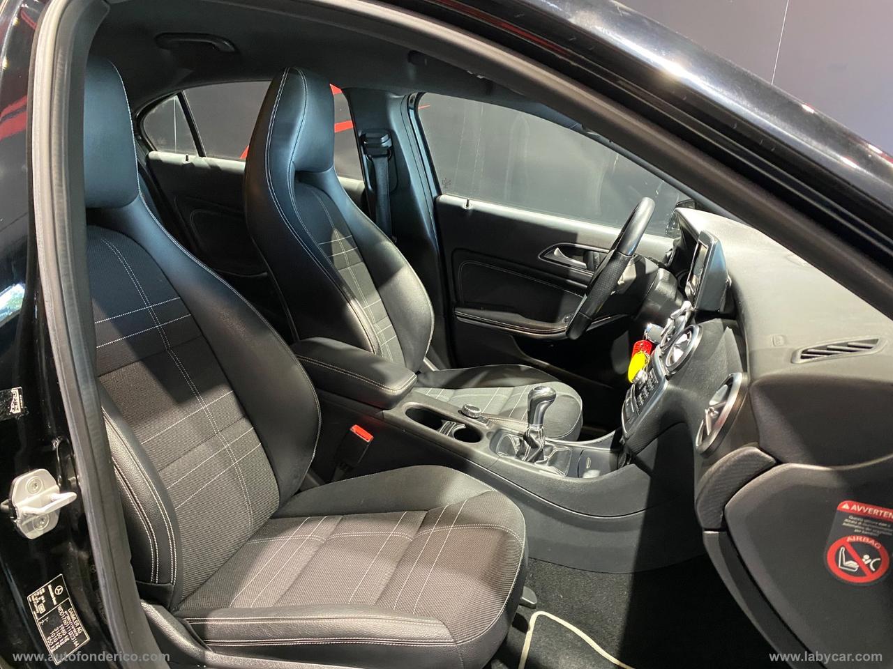 MERCEDES-BENZ A 160 CDI Dark Night Edition