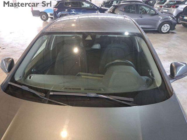 BMW 116 Serie 1 F40 116d Business Advantage auto GD180BJ