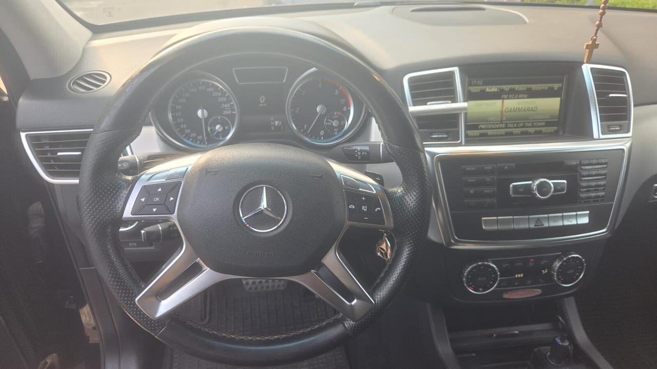 Mercedes-benz ML 250 350 BlueTEC 4Matic Sport