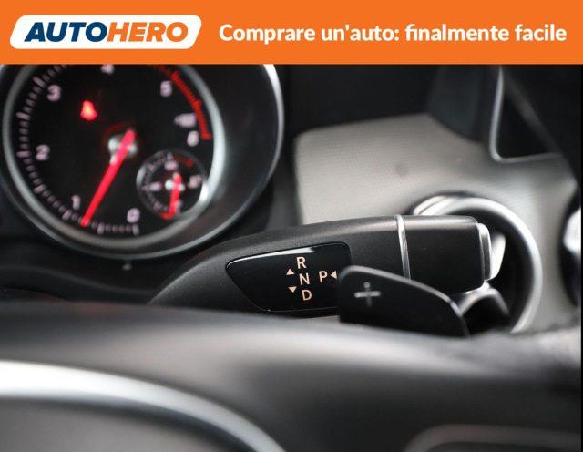 MERCEDES-BENZ GLA 200 d Automatic Sport